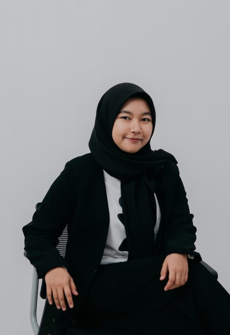 Mahasiswi S2 Universitas Gadjah Mada